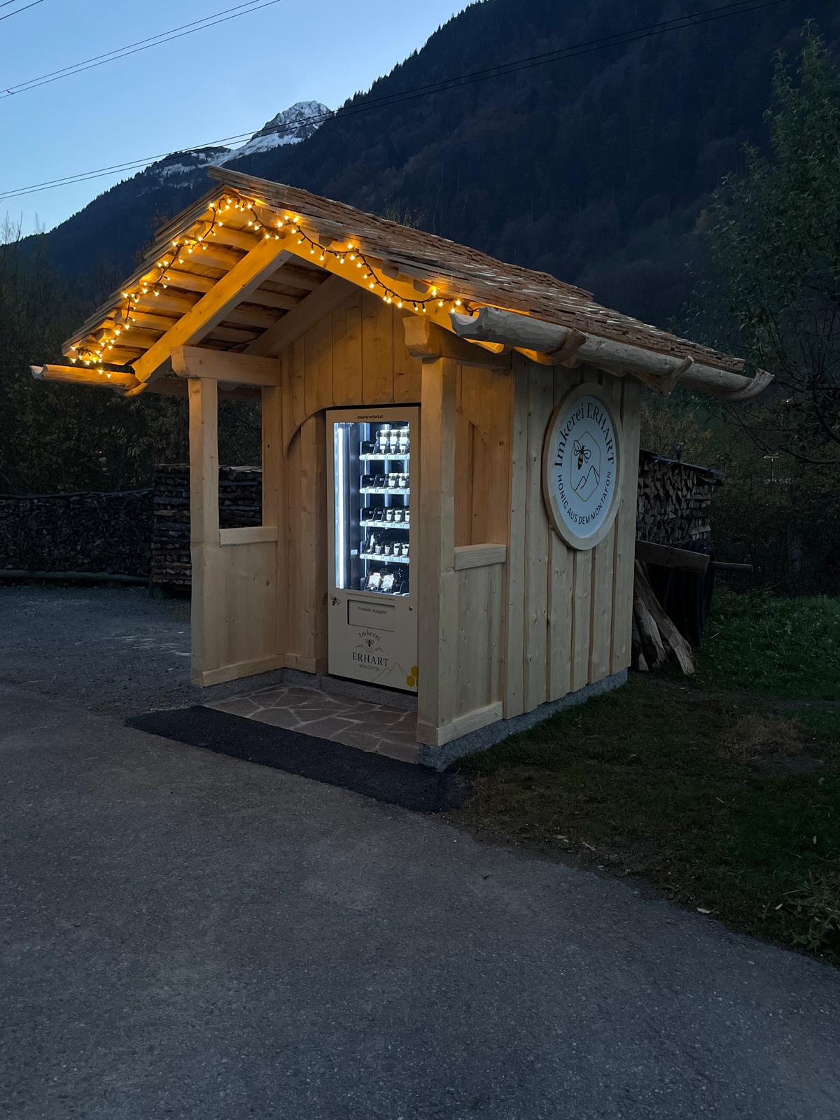 Imkerei-Erhart-Verkaufsautomat-Honig-Montafon-2